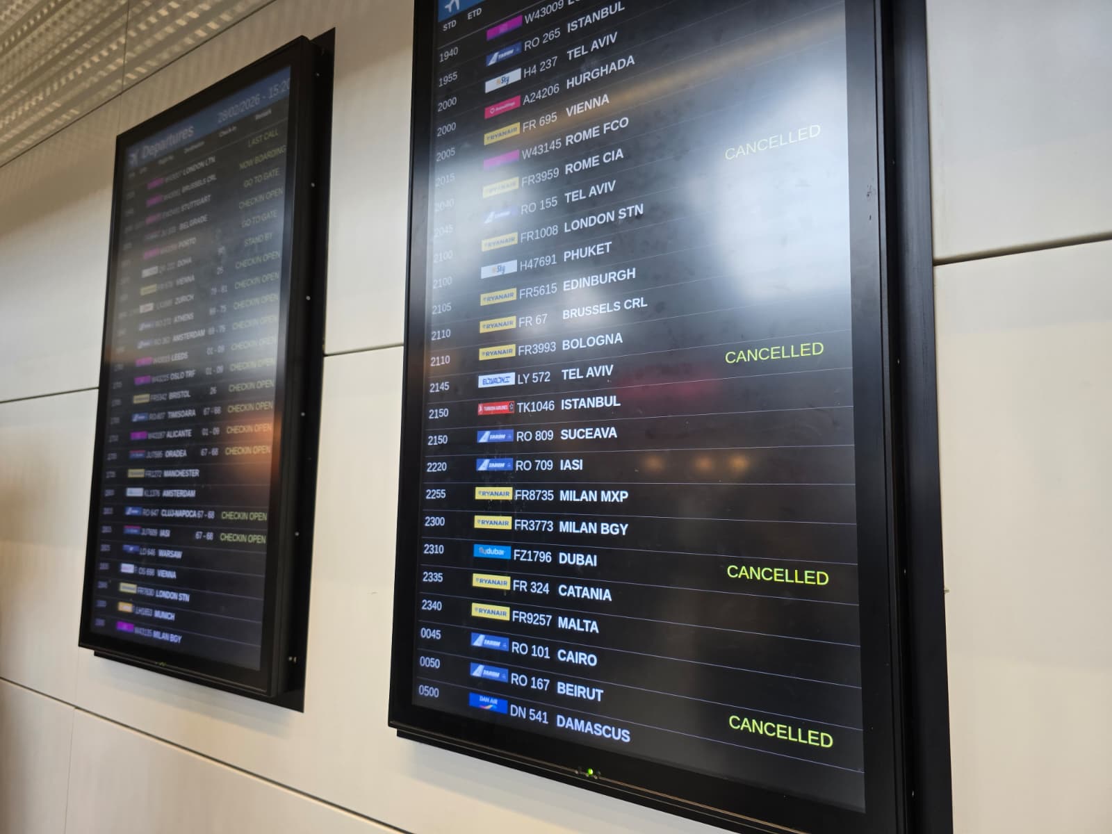 Situație de urgență în regiune: autoritățile române activează în regim de criză pentru a gestiona criza umanitară În contextul în care zonele afectate de conflicte sau alte situații de criză continuă să reprezinte o provocare majoră pentru autoritățile române, Ministerul Afacerilor Externe (MAE) a anunțat activarea unui centru de coordonare permanentă pentru a gestiona situația