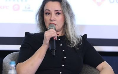 Piața muncii în tranziție: competiția pentru joburile remote a devenit mai acerbă în 2023 După doi ani de pandemie în care munca de la distanță a devenit regula pentru milioane de români, sectorul joburilor remote traversează o perioadă de volatilitate pe fondul reevaluării nevoilor angajatorilor și a apăsării pe competențele candidatilor