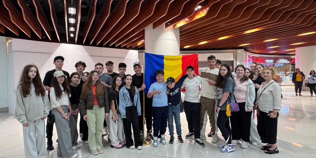 Criza din Orientul Mijlociu: România continuă operațiunile de repatriere a cetățenilor, inclusiv a copiilor, prin eforturi coordonate Datorită escaladării conflictului din Orientul Mijlociu, mii de români aflați în zone sensibile din regiune se află în centrul atenției autorităților române