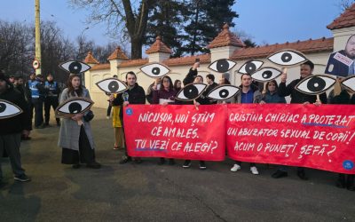 Tensiuni în fața Palatului Cotroceni: proteste împotriva numirilor controversate în justiție și reacția președintelui Un val de indignare a cuprins marți seară fața Palatului Cotroceni, unde sute de protestatari s-au strâns pentru a-și exprima nemulțumirea față de propunerile controversate pentru conducerea marilor parchete, având ca punct central numirile făcute de ministrul Justiției