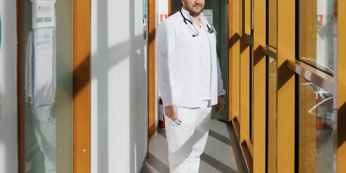 România va trece la ora de vară în ultimele zile ale lunii martie, schimbarea fiind programată pentru noaptea dintre 28 și 29 martie 2026