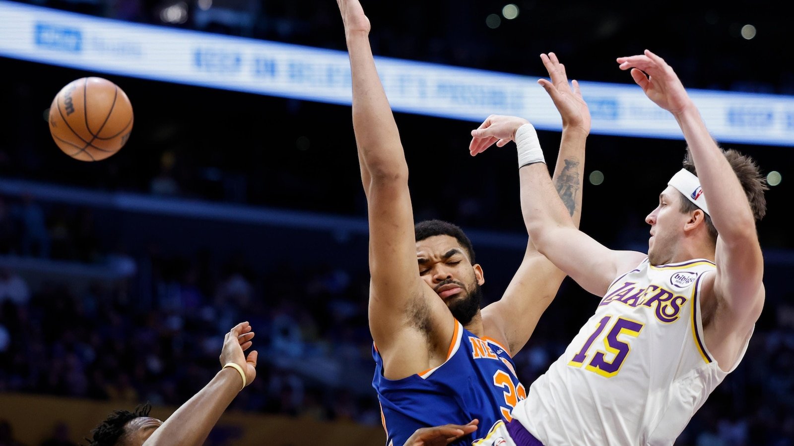 Doncic conduce Lakers cu 35, NYC, rece la final, pierde cu 97-110
