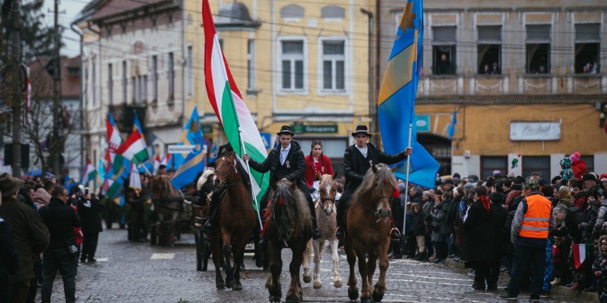 Președintele Ungariei, Tamas Sulyok, va fi prezent duminică la Târgu Secuiesc pentru a participa la manifestările dedicate Zilei Maghiarilor de Pretutindeni, precum și comemorării Revoluției de la 1848-1849, anunță oficialii Consiliului Județean Covasna