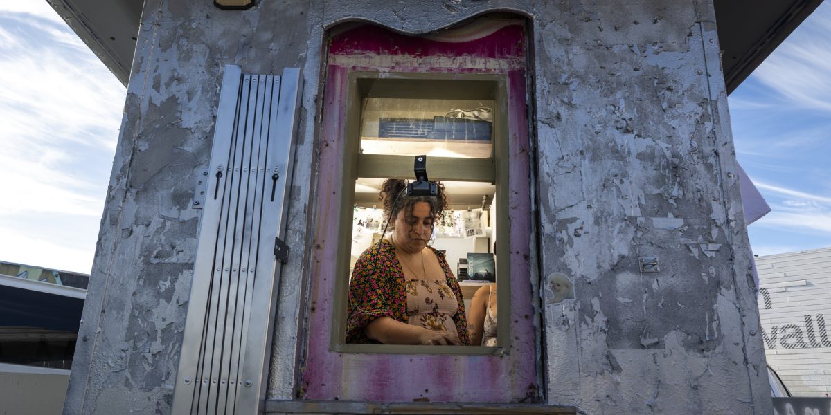 Programul audio al DJ-urilor virale, live pe strada Haight