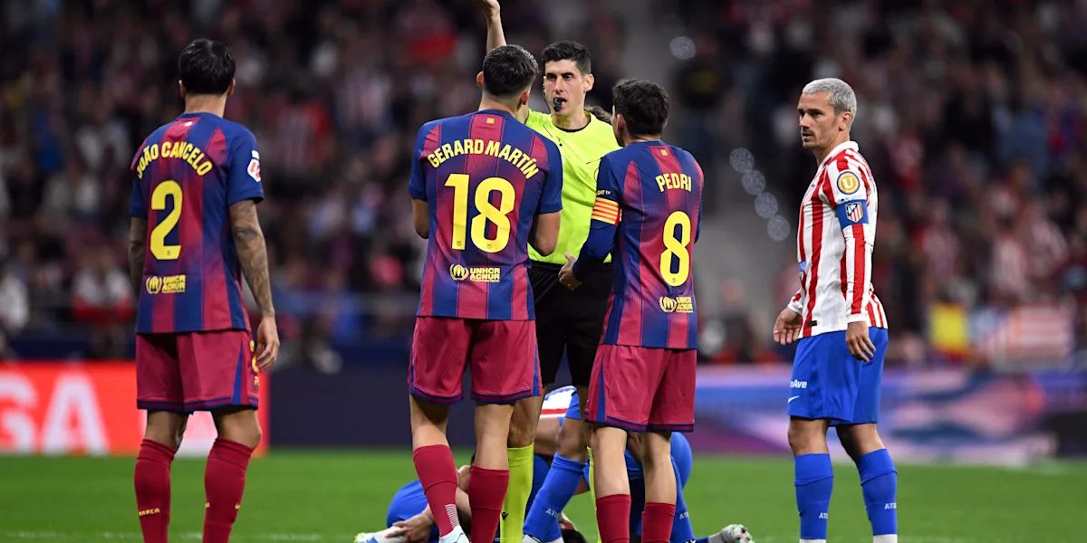Rezultatul meciului dintre Barcelona și Atletico Madrid din La Liga, disputat sâmbătă, a fost marcat de controverse legate de decizii arbitrare, în special privind cartonașele roșii și modul în care acestea au influențat cursul jocului