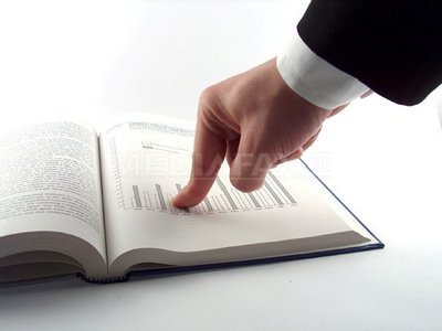 România se adâncește în criză: Schimbarea de viziune, singura șansă