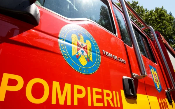Bărbat carbonizat într-un incendiu violent în Onești