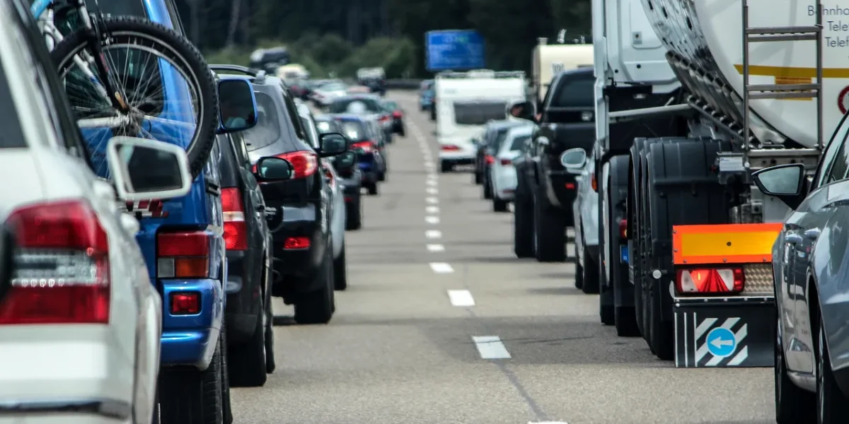 Restricții de tonaj pentru Paște pe arterele României: Atenție, șoferi!