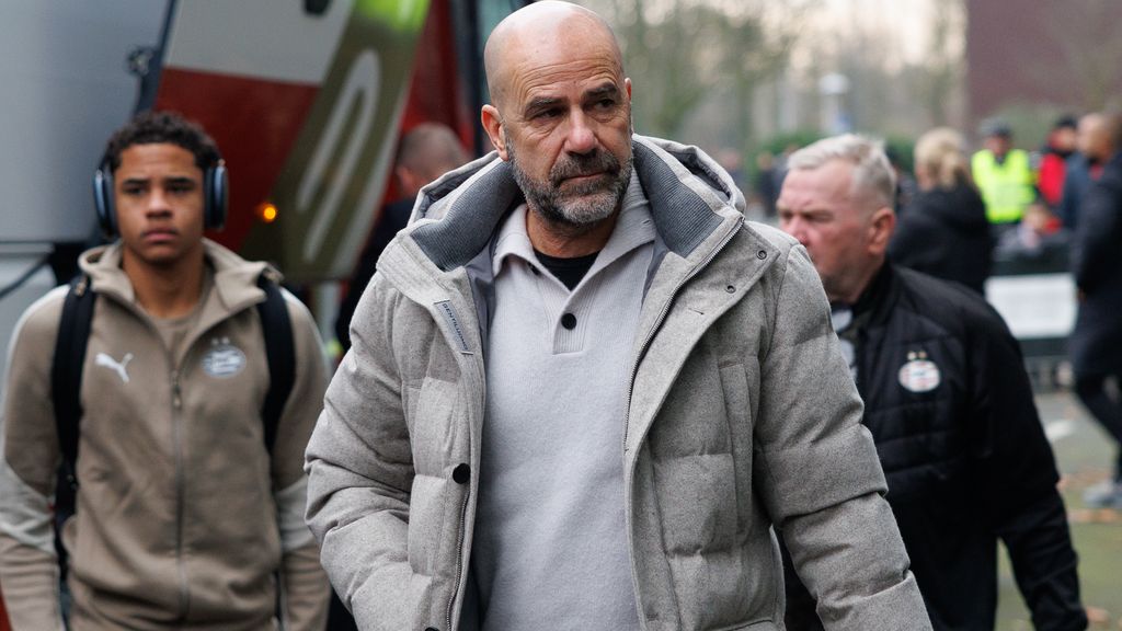 PSV Eindhoven se află în fața unei noi oportunități de a obține a treia titlu consecutiv în Eredivisie, cu șase runde rămase de disputat în sezon