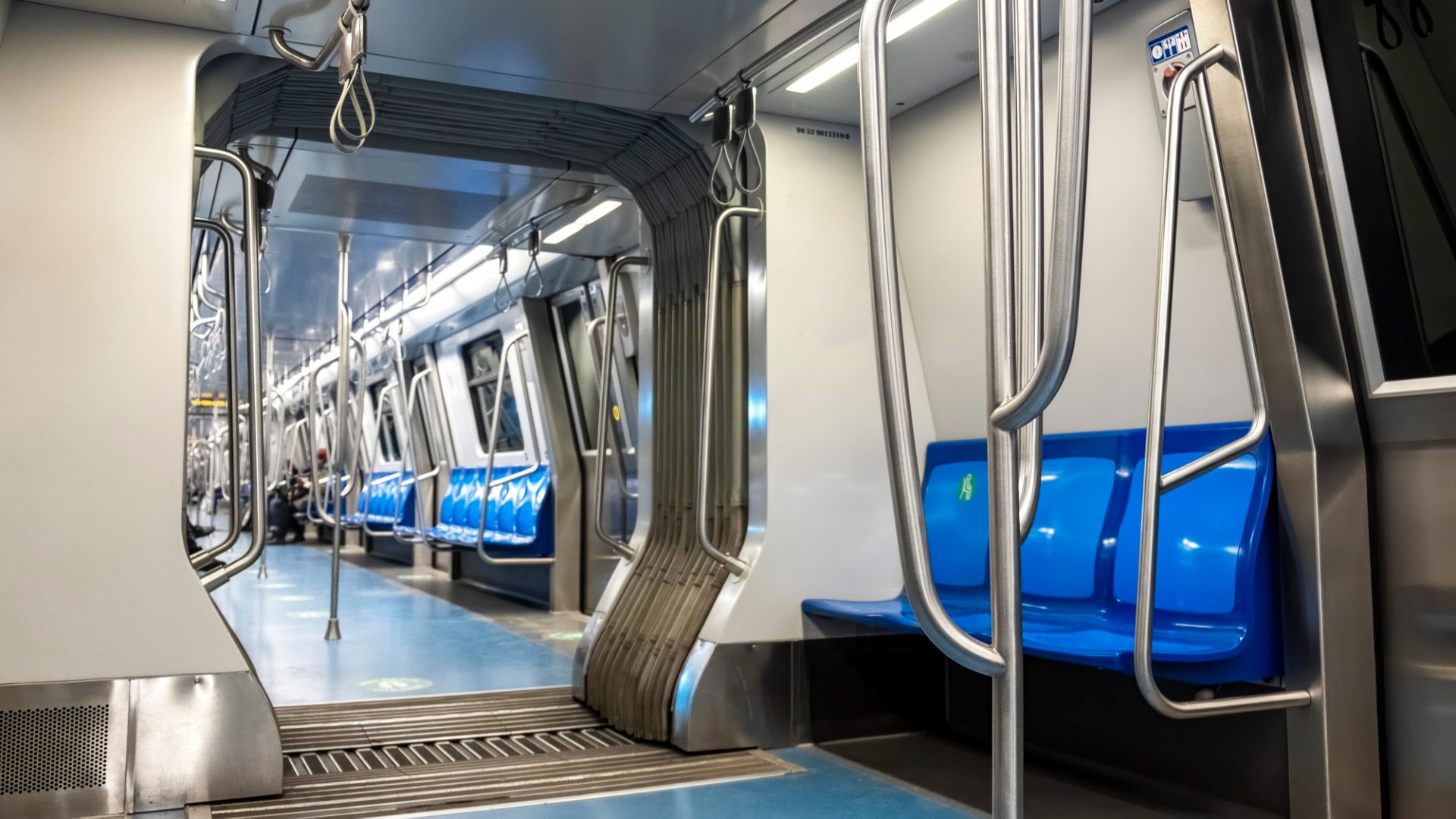Bucureștiul va avea începând cu 1 mai cele mai scumpe tarife din regiune pentru transportul public, după ce conducerea Metrorex a propus majorarea tarifelor, iar aceste propuneri urmează să fie aprobate de Ministerul Transporturilor