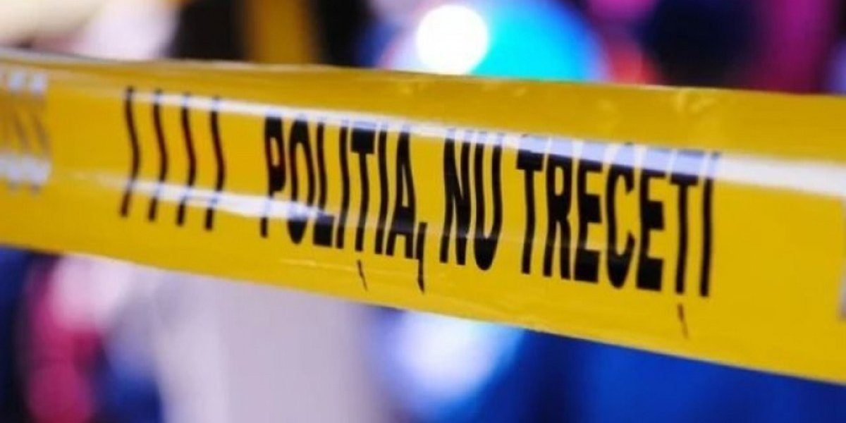 Un copil de 12 ani institualizat într-un apartament de tip familial din Pitești a murit luni, după ce a căzut de la etajul al patrulea al blocului în care locuia