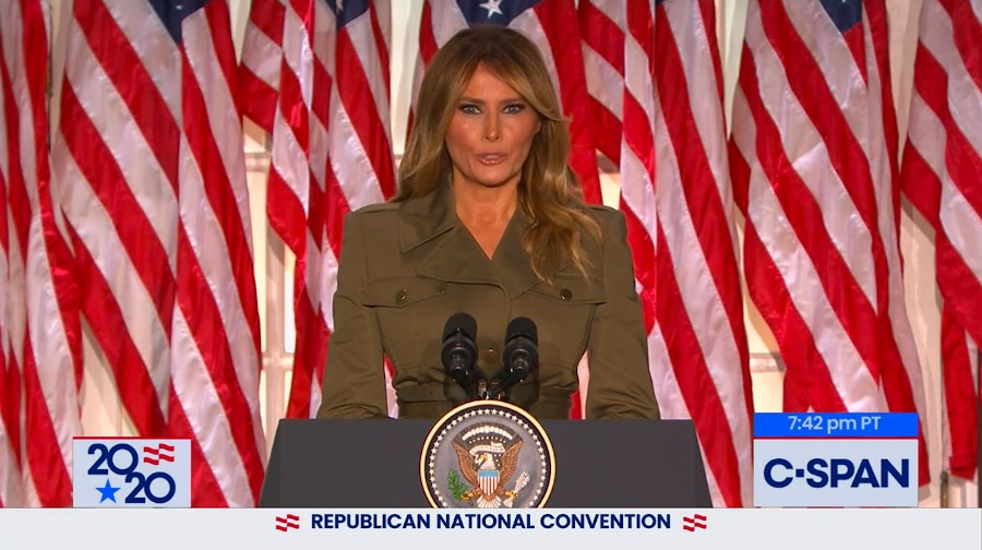 Melania Trump, pusă la zid! Kimmel difuzează poza cu Epstein, după negarea legăturilor
