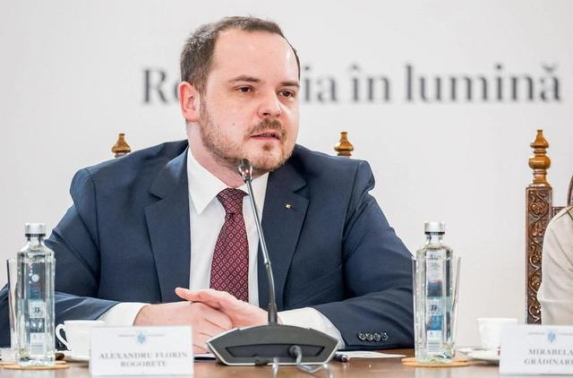 Voiculescu, apel la Pfizer: Acces accelerat la medicamente, în contul datoriei. Rogobete, reacție dură