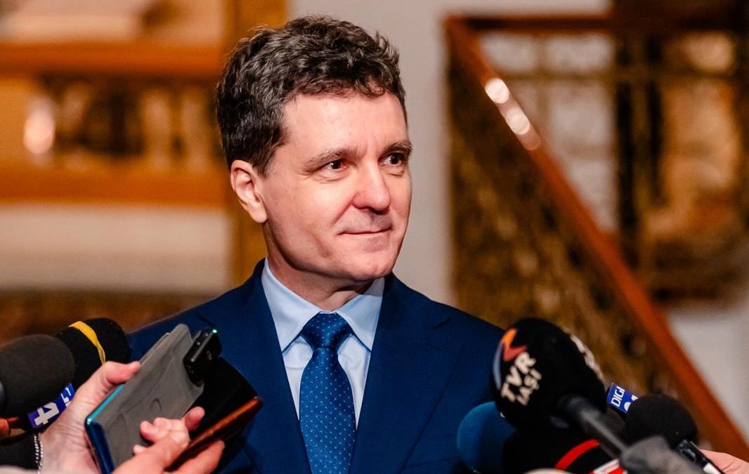 Miruță: Președintele, mediator. Răspunsul său pentru criticii lui Nicușor Dan