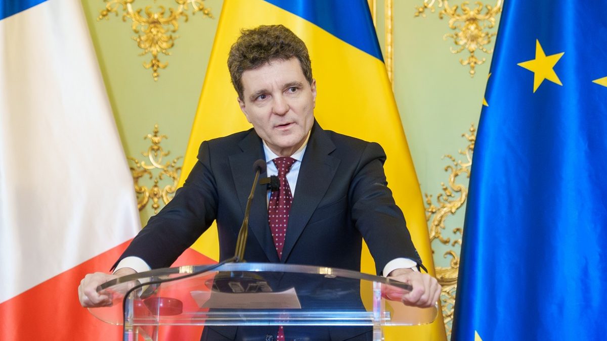 Nicușor Dan, despre „turbulențe politice”: Trebuie să menținem direcția pro-Occident