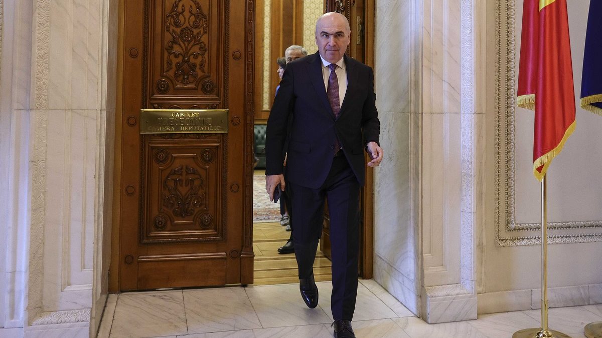 Bolojan, atac FURIBUND la PSD: „Premier marionetă și șobolani în cămară!”