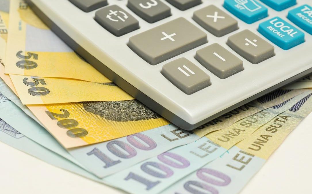 IMF: România amână consolidarea fiscală din 2028, deficit peste 5% din PIB