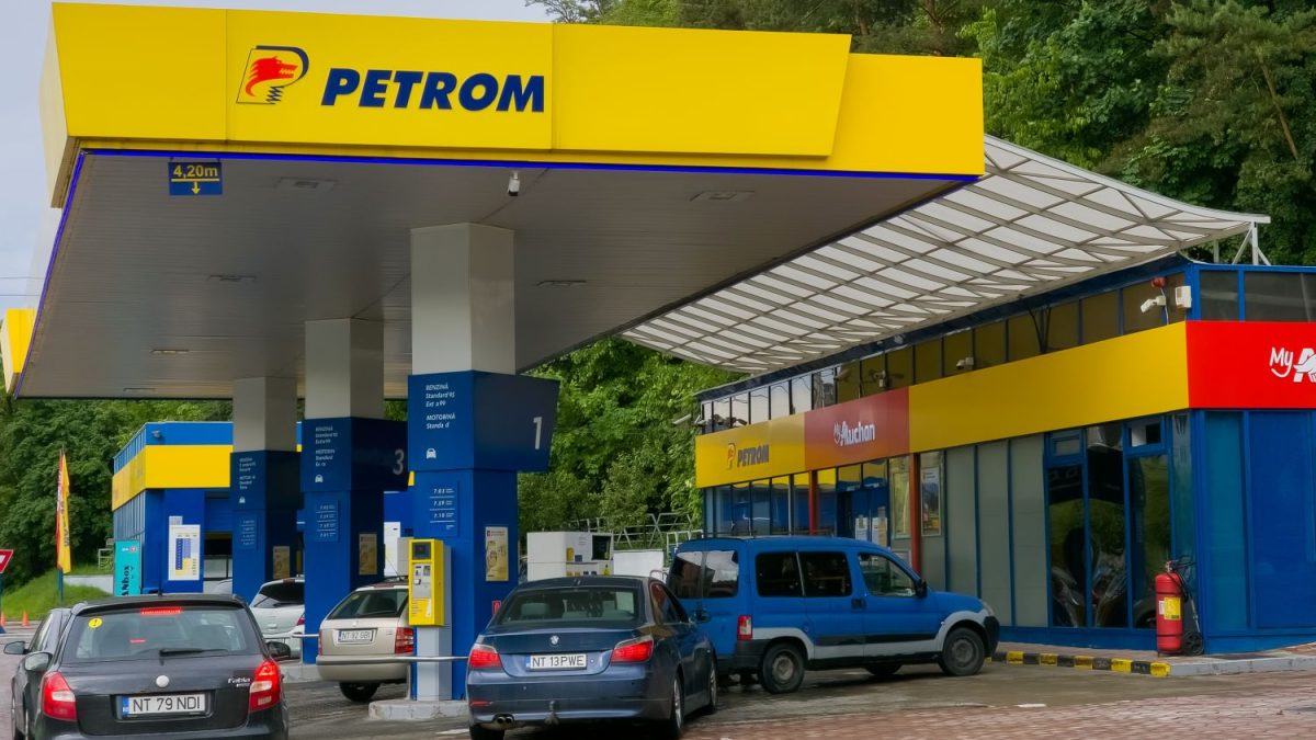 Motorina și benzina sfidează prețurile: Cât plătești astăzi la pompă