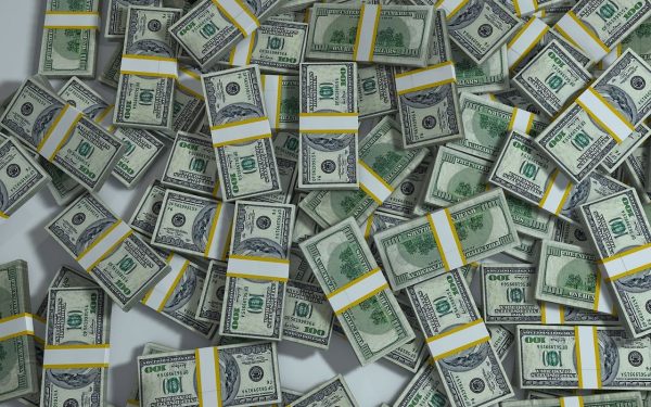 Bloomberg: Războiul ridică spectrul stagflației la nivel mondial