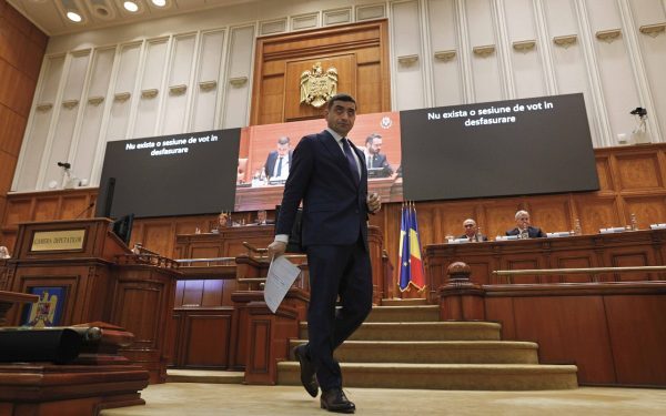 Simion, pretenții pentru negocieri: Votarea a trei legi, prima condiție