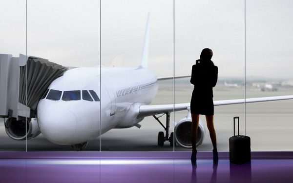 Lufthansa, lovită de criză: 20.000 de zboruri anulate, prețul combustibilului urcă!