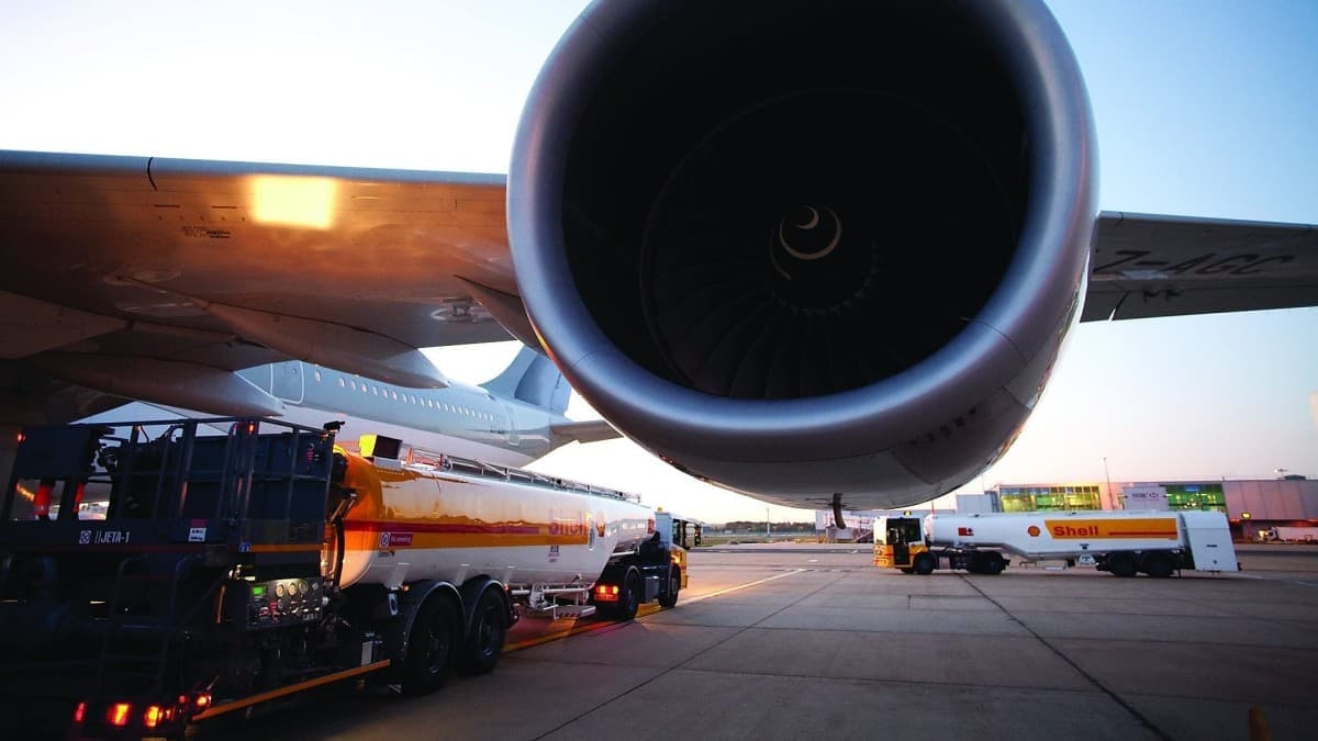 Criză de combustibil avioane în Europa: Probleme în săptămânile următoare