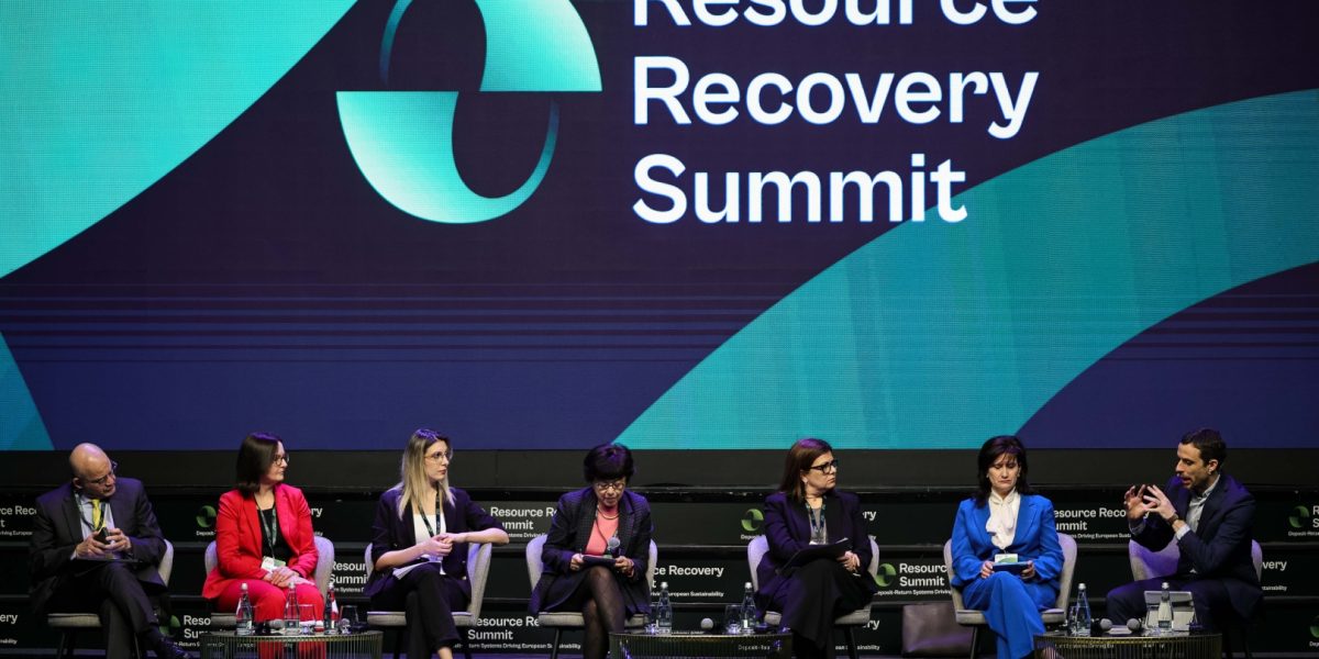 România a fost în centrul atenției europene privind economia circulară la Summitul Resource Recovery 2026 România a ieșit în evidență pe scena europeană a economiei circulare în cadrul Summitului Resource Recovery 2026, desfășurat pe 18 martie