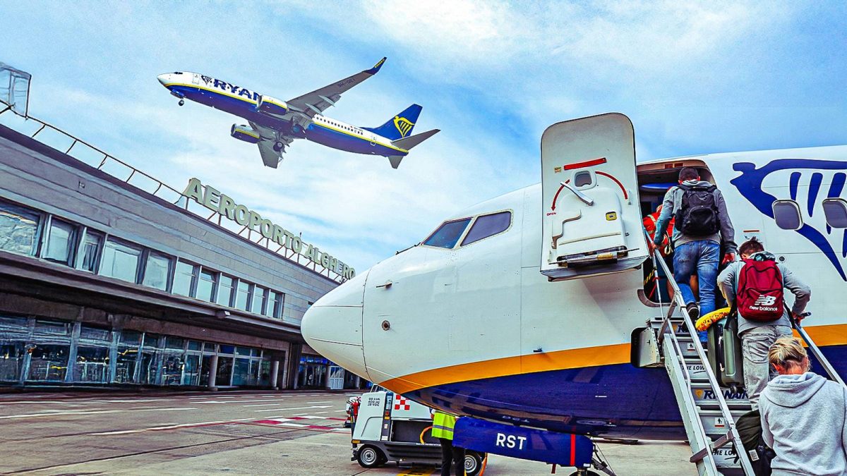 Aeronave blocate: 192 de pasageri, după ce securitatea aeroportului s-a îmbolnăvit
