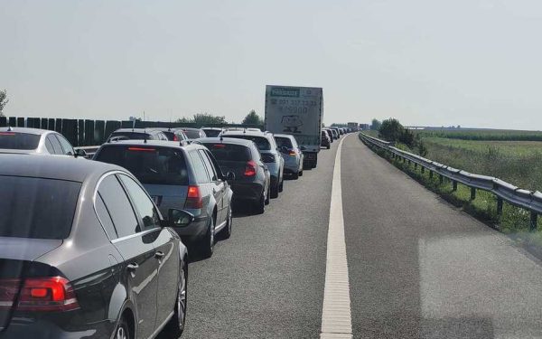 Blocaje MAJORE pe A1, A2, A3, A7 și DN-uri: România, paralizată de trafic