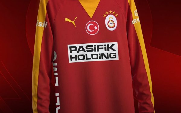 Galatasaray, pe teren cu echipament retro la meciul Gençlerbirliği