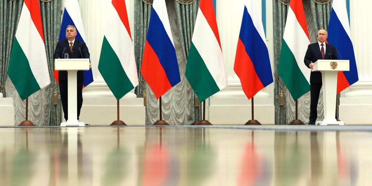 Peter Buda, expert în securitate și fost șef al serviciului secret al Ungariei, a respins duminică acuzațiile lansate de Serbia și Viktor Orban conform cărora poliția sârbă ar fi dejucat un atentat asupra conductei Turkstream, care aduce gaz rusesc în Europa Centrală, inclusiv în Ungaria