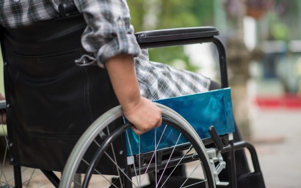 Buget COLOSAL pentru adulții cu dizabilități în Sectorul 1: Salarii mari, servicii puține