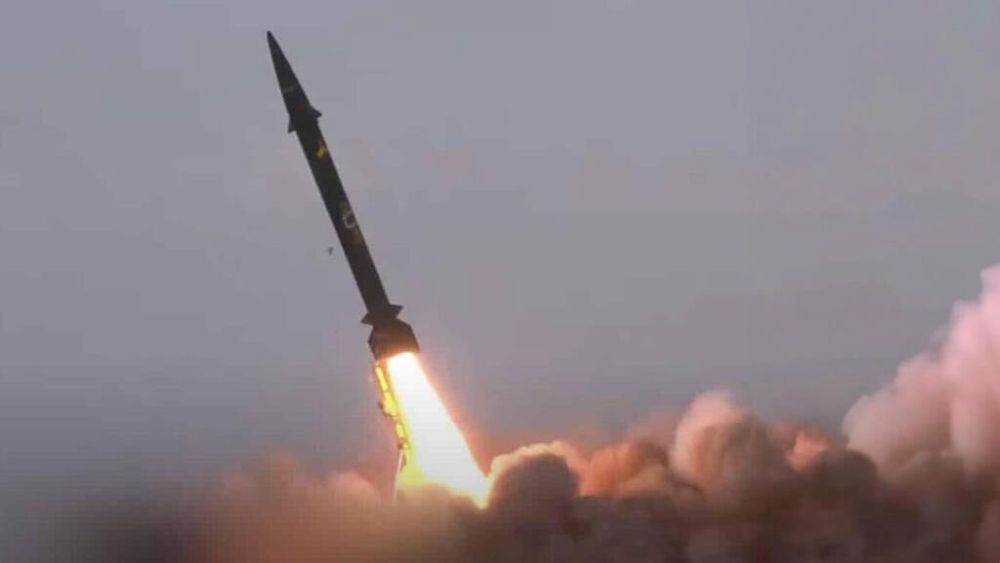 Hezbollah a lansat 165 de rachete asupra pozițiilor UNIFIL în sudul Libanului Un atac cu un număr semnificativ de rachete a avut loc în sudul Libanului, unde Hezbollah a lansat 165 de proiectile împotriva pozițiilor Forței Interimate a Națiunilor Unite în Liban (UNIFIL) și a zonei din apropiere