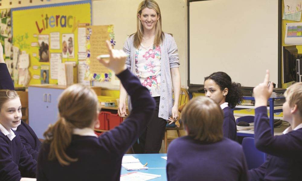 Deputatul USR Ciprian RIGMAN și Ștefan Tanasă au depus un proiect de lege menit să modifice modul de repartizare pe posturile vacante din școli, punând accent pe rezultatele obținute la concursurile naționale pentru profesorii suplinitori