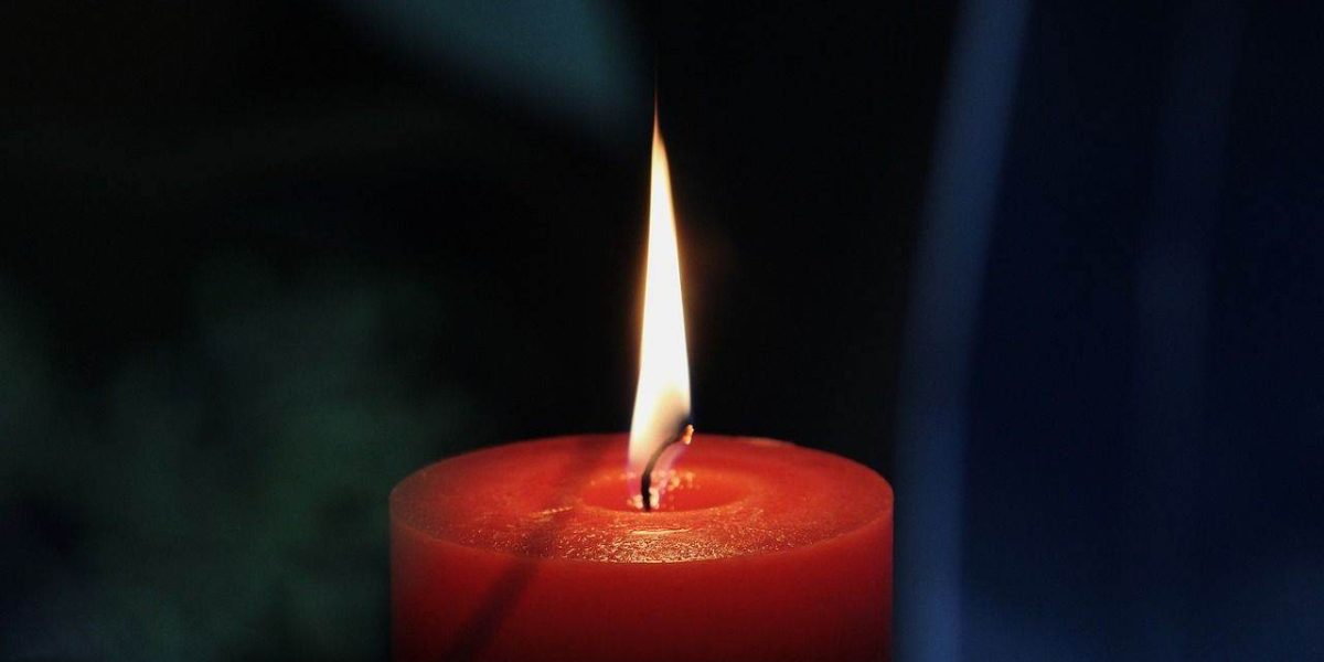 Sfânta Lumină vine azi de la Ierusalim: Unde va ajunge în România