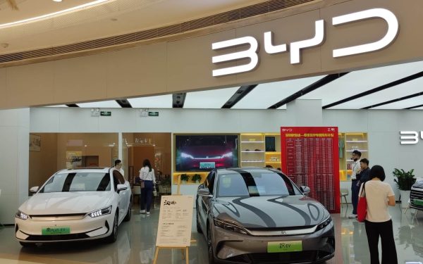 BYD, primul constructor chinez care vrea să intre în ACEA, val de șoc în industria auto