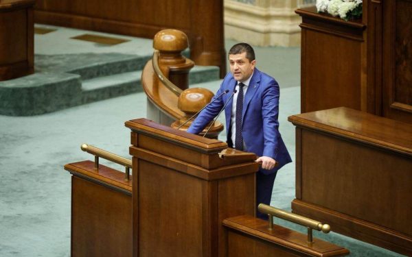 Miruță (USR) deschide ușa anticipatei: „Tensiuni în coaliție”