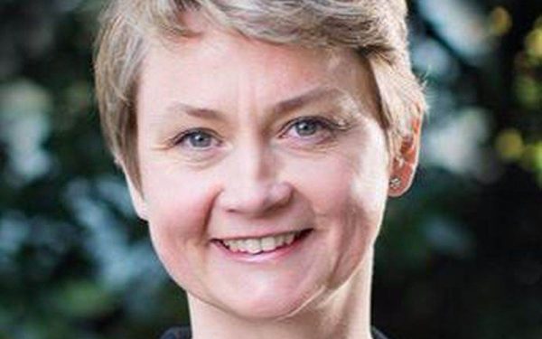 Londra, mulțumită de armistițiu: Negocierile, cerute urgent de MAE britanic