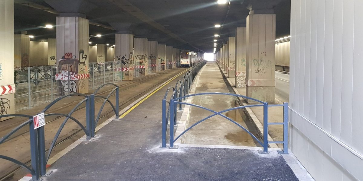 Asociația Metrou Ușor cere Primăriei Capitalei îmbunătățirea proiectului de reabilitare a Pasajului Victoriei, argumentând că planurile actuale nu iau în considerare nevoile reale ale bucureștenilor care folosesc transportul public