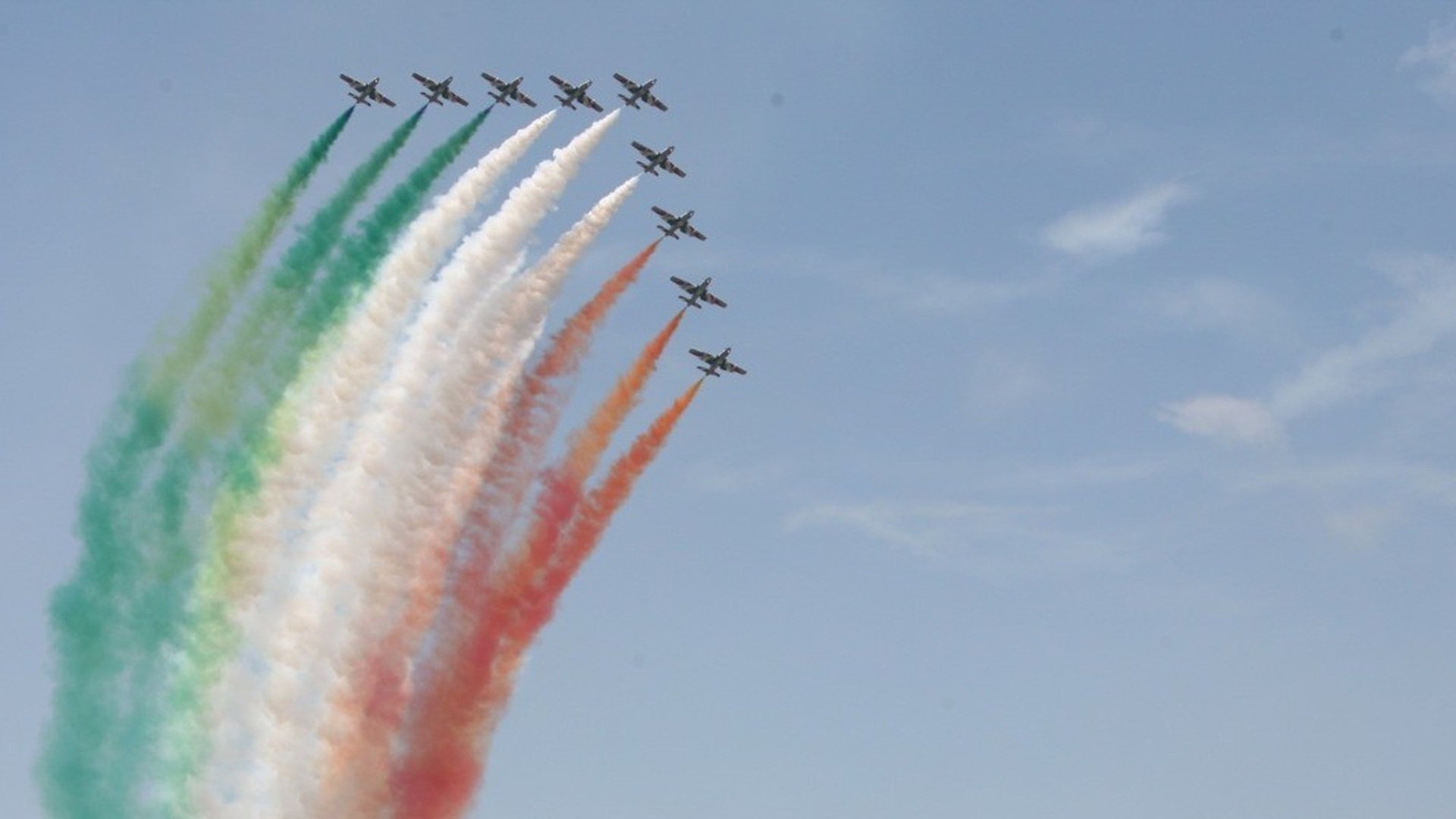 Frecce Tricolori revine la București: Spectacol AVIATIC grandios la BIAS 2026!