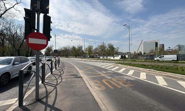 București: Transportul în comun, prioritate! Autobuze libere pe 58 km de bandă unică