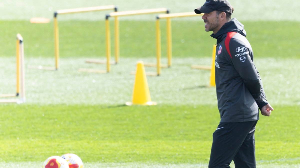 Atletico Madrid se confruntă cu o listă semnificativă de absențe înainte de meciul important împotriva FC Barcelona, programat în această seară în La Liga