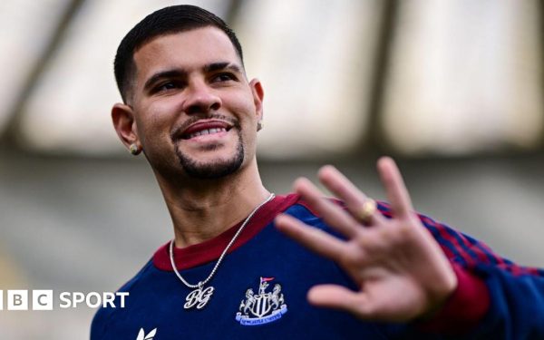 Premier League LIVE: Echipele de start, scoruri și ultimele știri din Anglia