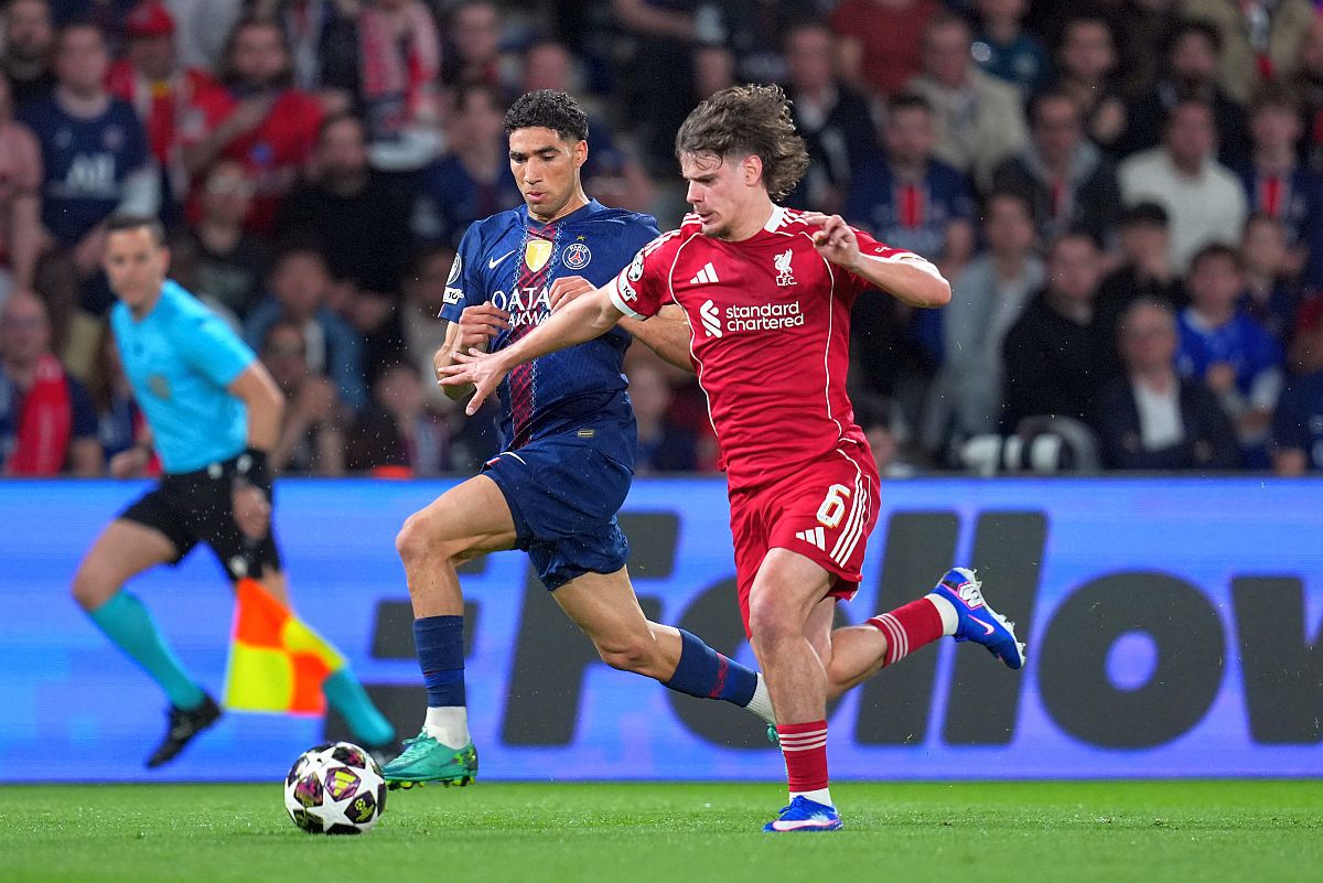 PSG și Liverpool se înfruntă în sferturile Ligii Campionilor PSG și Liverpool se duelează în aceste momente în manșa tur a sferturilor de finală ale Ligii Campionilor