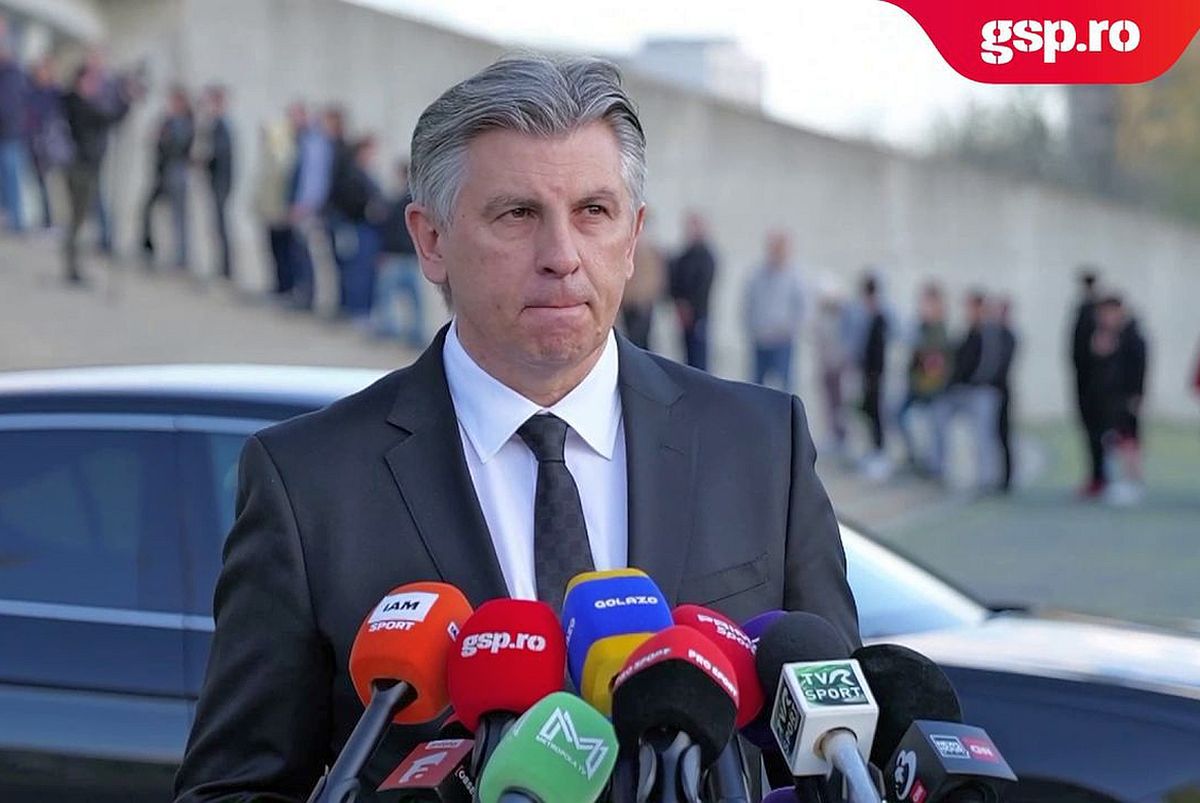 La Arena Națională, Ionuț Lupescu a adus un omagiu emoționant legendarului antrenor Mircea Lucescu Fostul mijlocaș Ionuț Lupescu a fost prezent la priveghiul lui Mircea Lucescu, care s-a stins din viață marți