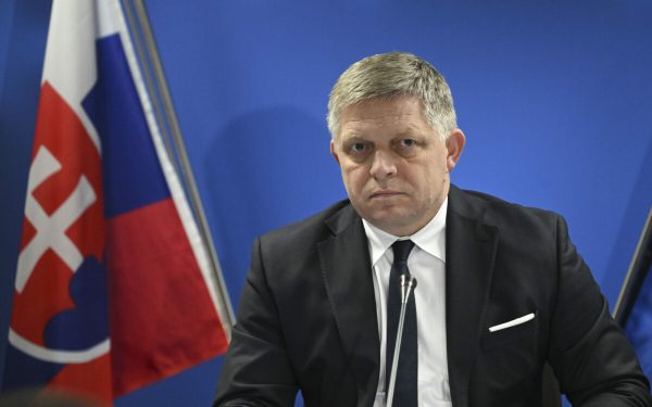 Două țări UE, interdicție pentru premierul slovac: Zbor spre Moscova anulat