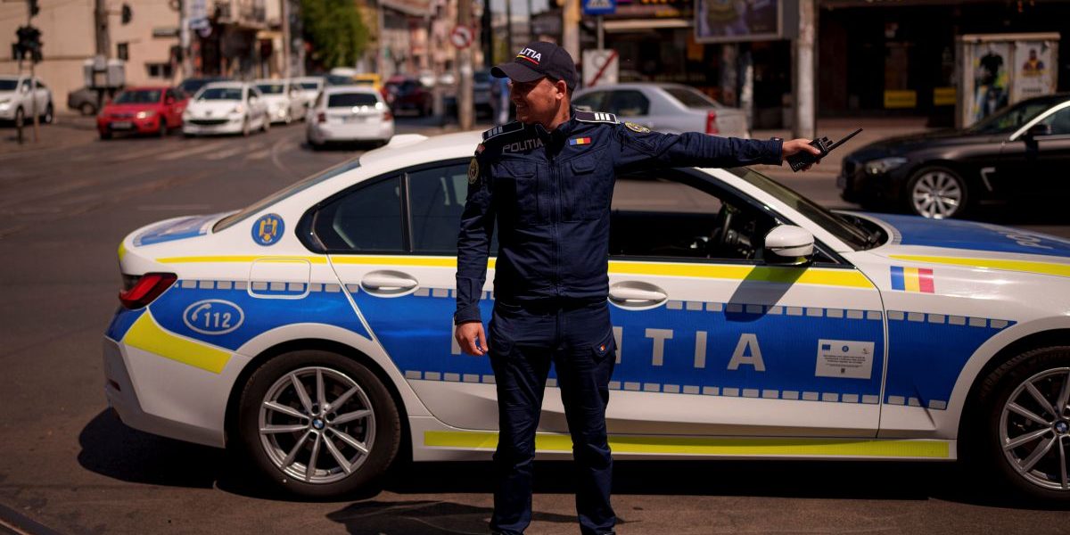 Sindicatul Europol acuză Poliția Română de cheltuieli masive pentru printare și ”împlicuire”, în timp ce Inspectoratul General al Poliției Române (IGPR) respinge vehement acuzațiile, catalogându-le drept false și parte a unei strategii de discreditare