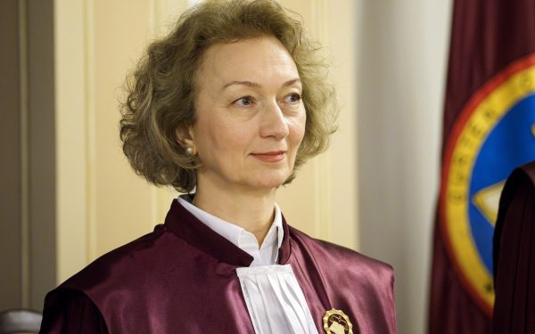 CCR, părăsită de judecători în timpul ședinței: Explicațiile SIMINEI Tănăsescu