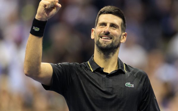 Djokovic îl depășește pe Federer: Nou record istoric în ATP