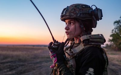 Fostul director CIA, David Petraeus, a efectuat începând din 2022 cel puțin zece vizite în Ucraina, iar ultima dintre ele a avut loc săptămâna trecută